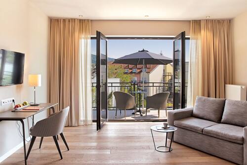Double Room Executive | Garden view