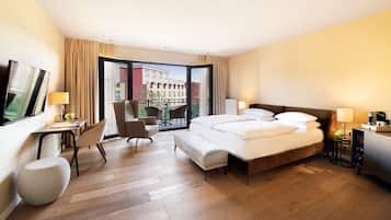 Premium bedding, in-room safe, desk, laptop workspace