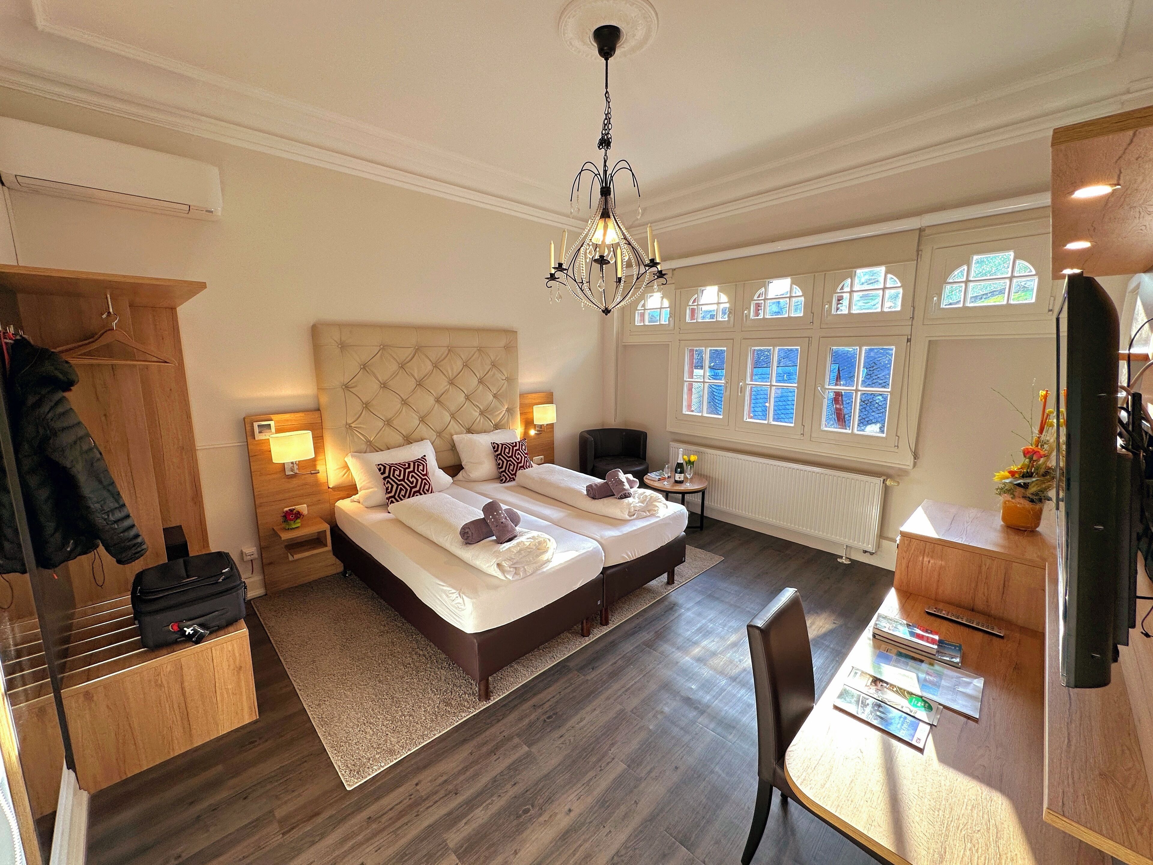 SPA - Double Room | Hypo-allergenic bedding, minibar, in-room safe, desk