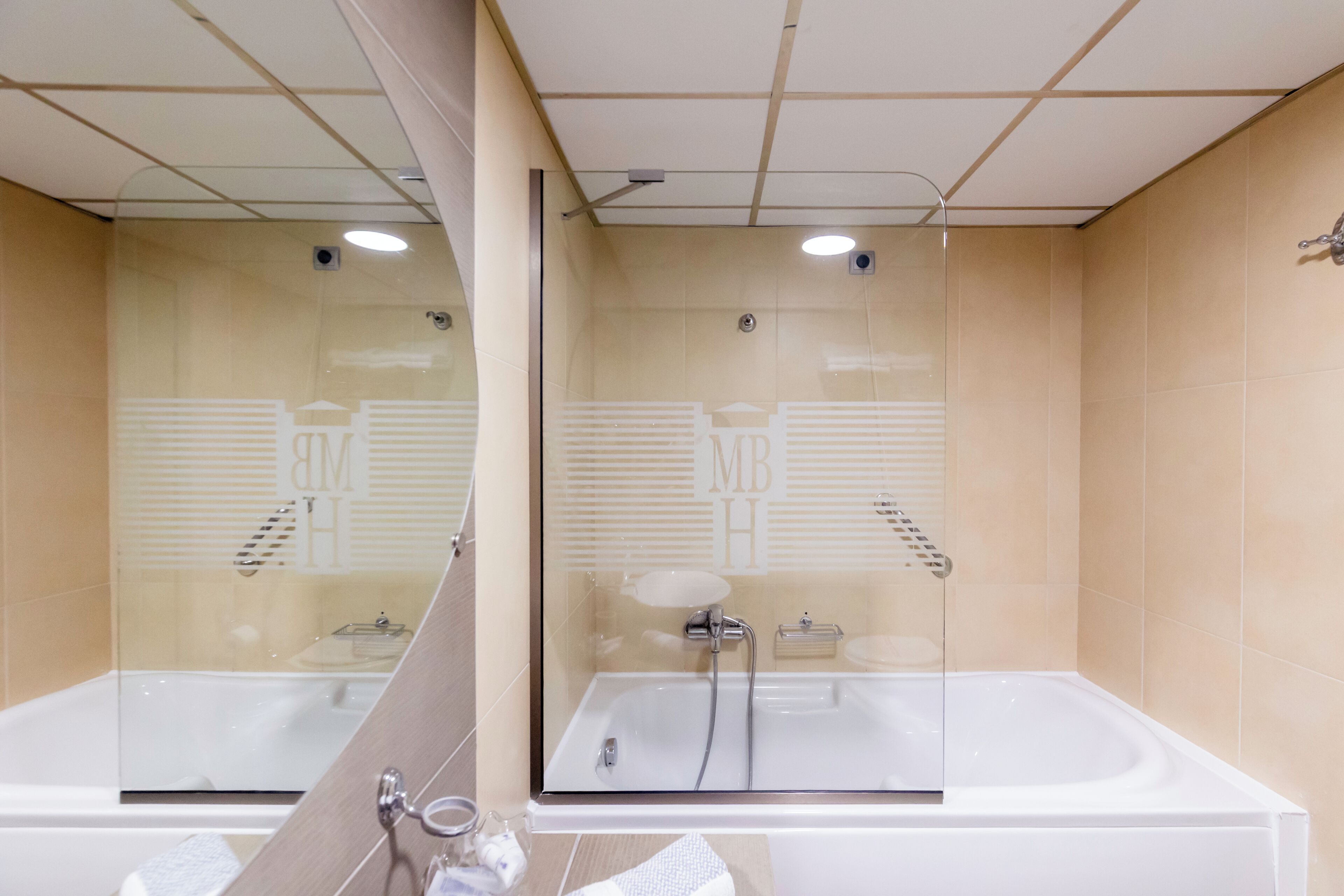 quadruple room, 1 bedroom, sea view | bathroom | shower, free toiletries, hair dryer, towels