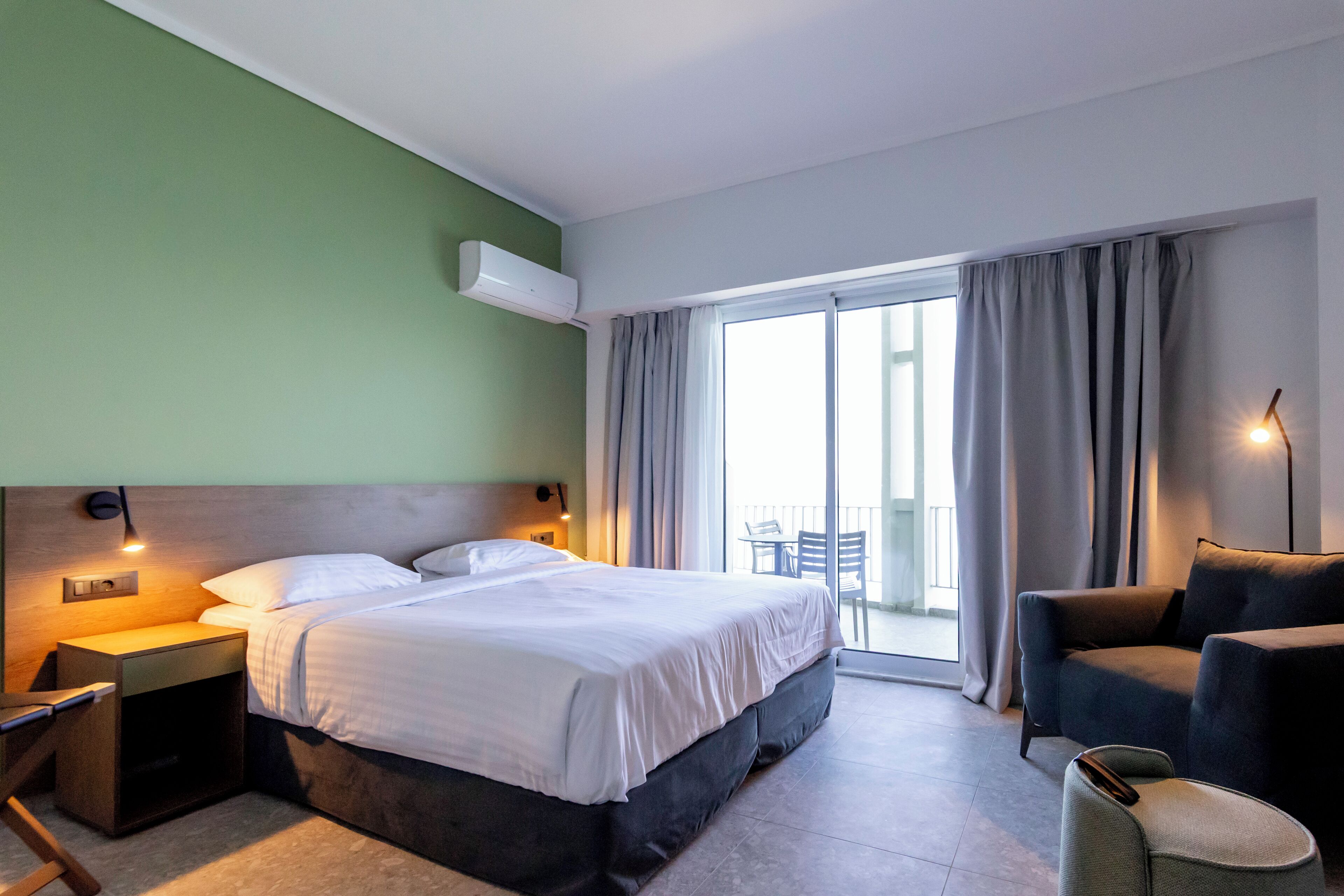 standard double or twin room, sea view | 1 bedroom, desk, blackout curtains, iron/ironing board