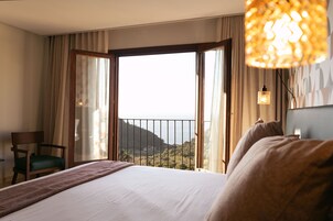Panoramic double room, sea view Spa access not included | Utsikt från rummet