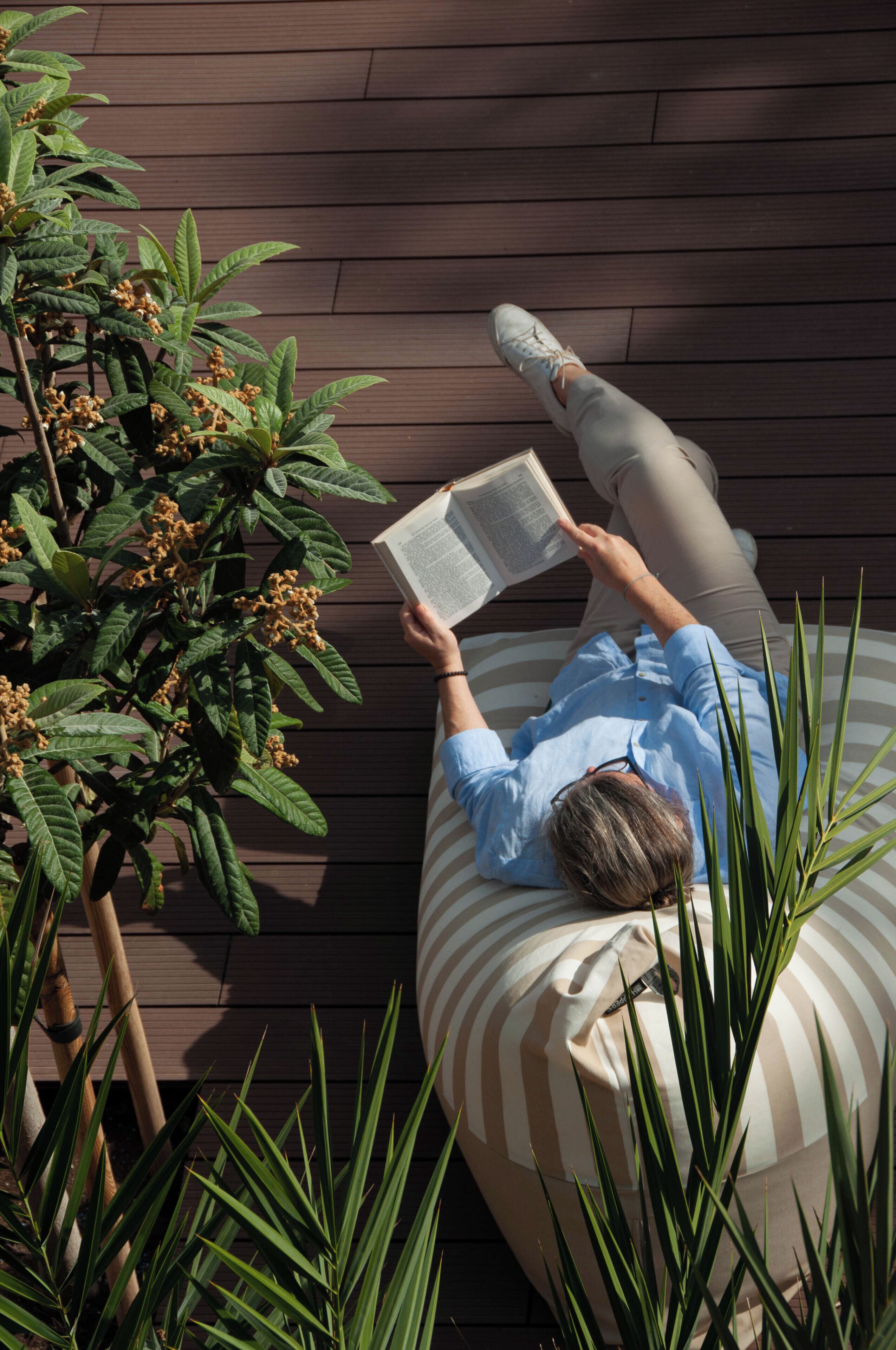 Perincian bahagian luar