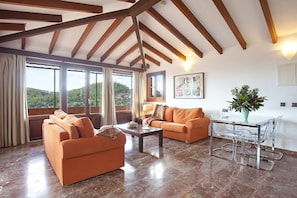 Panoramic suite, 1 bedroom, terrace, sea view Spa access not included