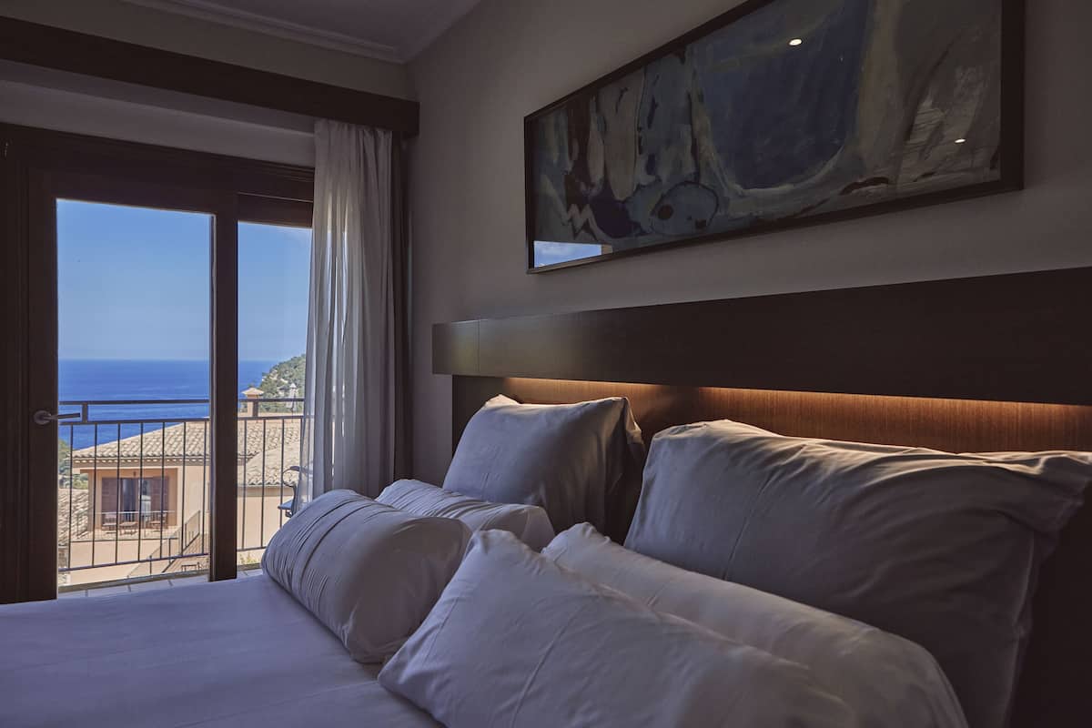 junior suite, balcony, sea view spa access not included | 1 bedroom, egyptian cotton sheets, premium bedding, down duvets