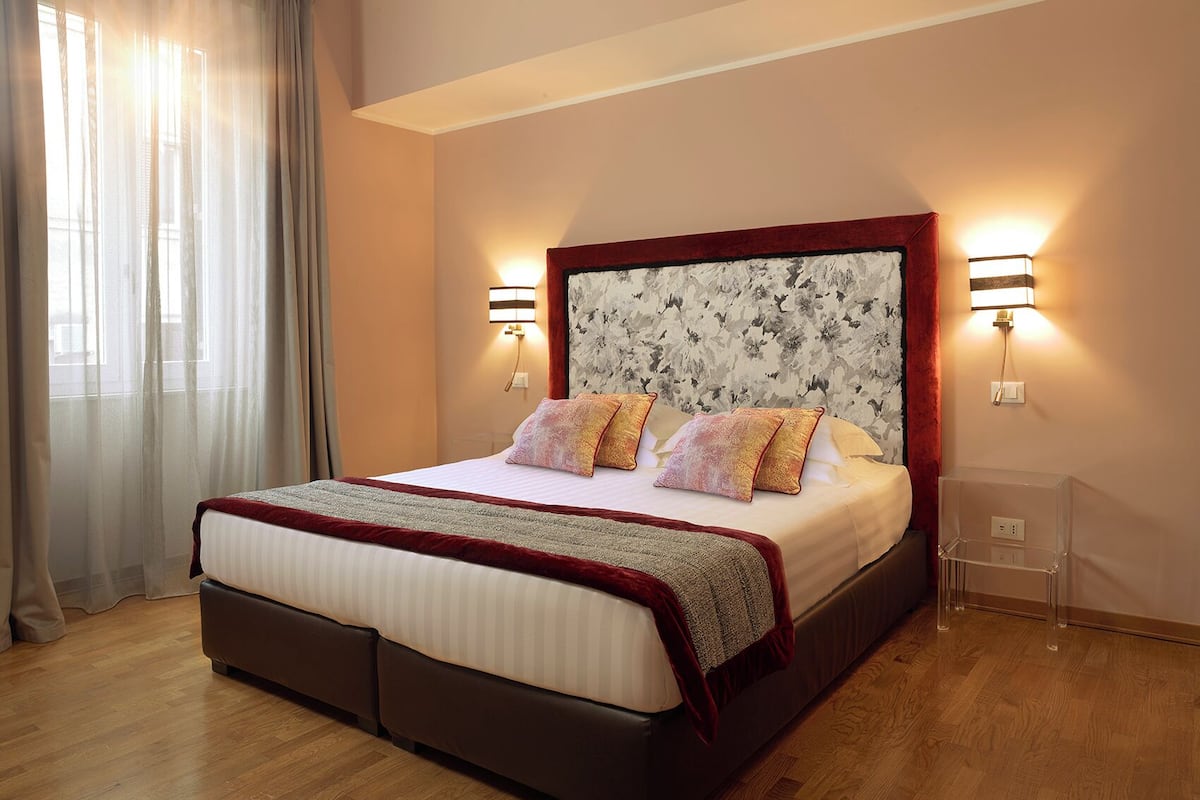 1 slaapkamer, een bureau, gratis babybedden, gratis wifi