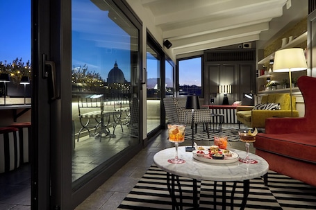 Terrace/patio. Trianon Borgo Pio
