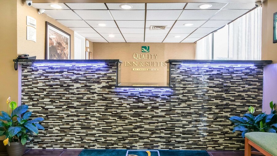 Quality Inn & Suites