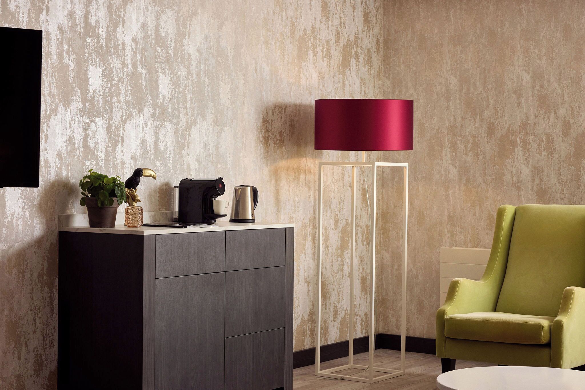 junior suite, 1 king bed, jetted tub | in-room safe, desk, blackout curtains, soundproofing