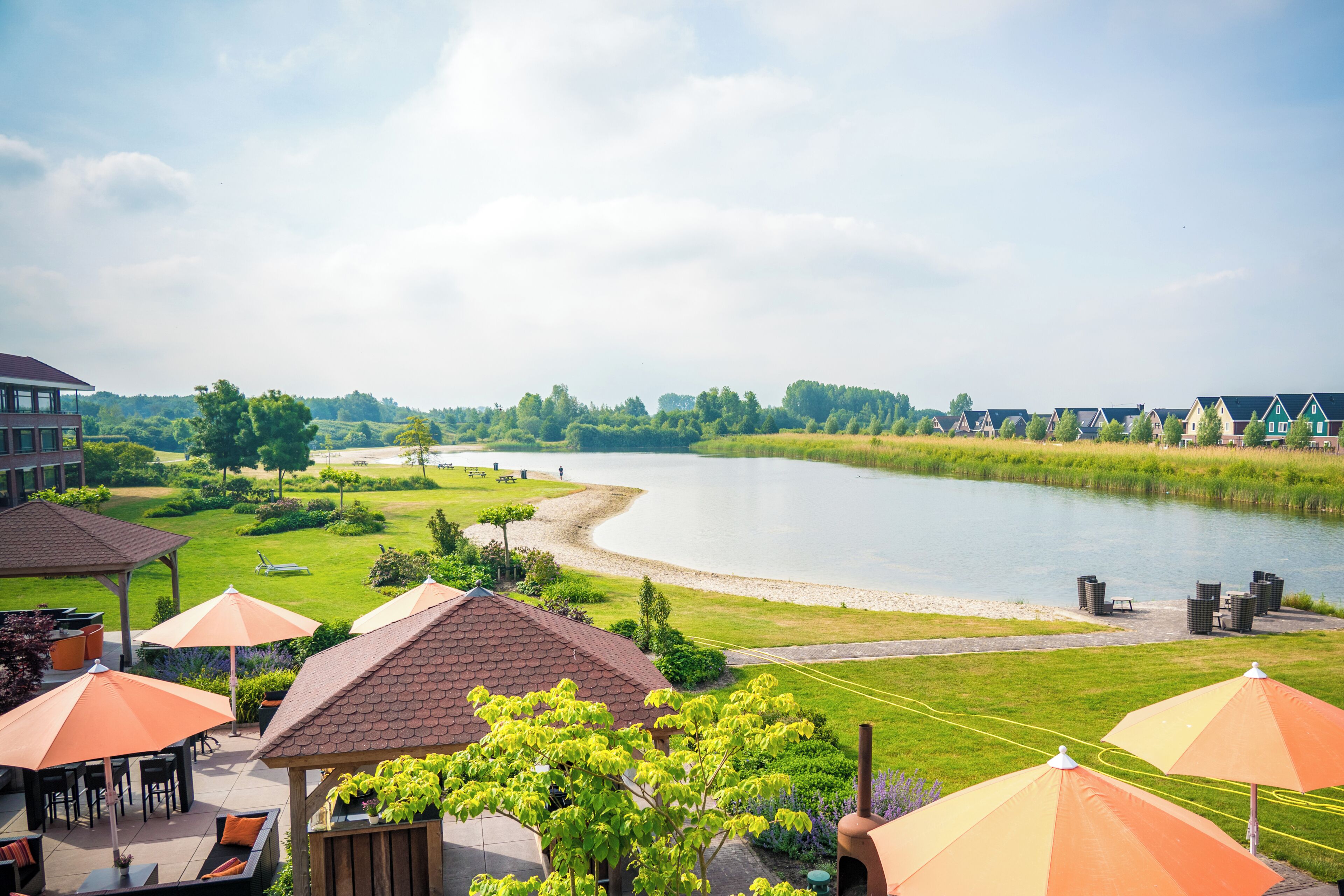 Aan het strand, ligstoelen aan het strand