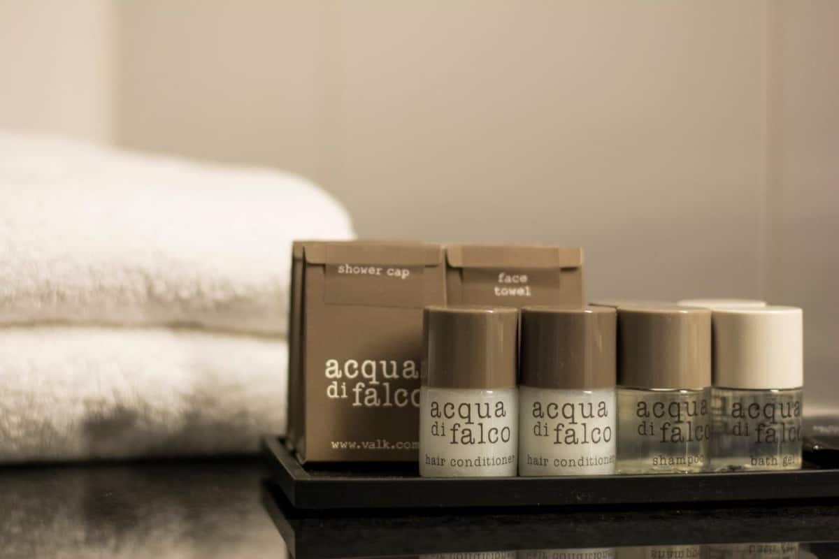 separate bathtub and shower, free toiletries, hair dryer, towels