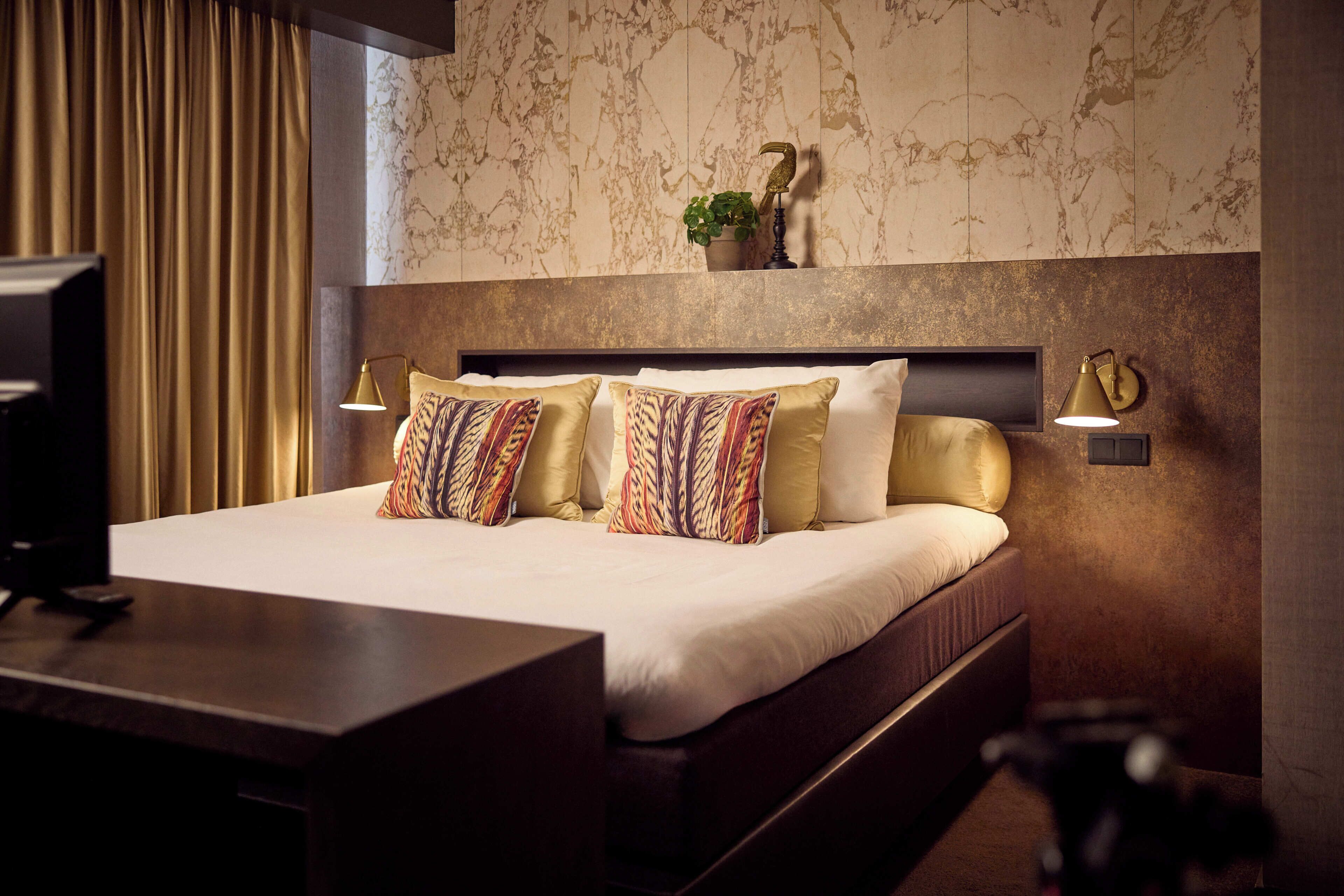 Suite Royal, 1 cama King size, hidromasaje | Caja de seguridad en la habitación, escritorio y cortinas blackout 