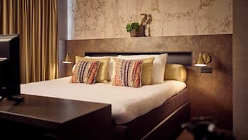 Royal-Suite, 1 King-Bett, Whirlpool | Zimmersafe, Schreibtisch, Verdunkelungsvorhänge, schallisolierte Zimmer