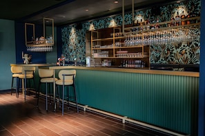 Bar (on property) - Van der Valk Hotel Wolvega - Heerenveen (Wolvega)