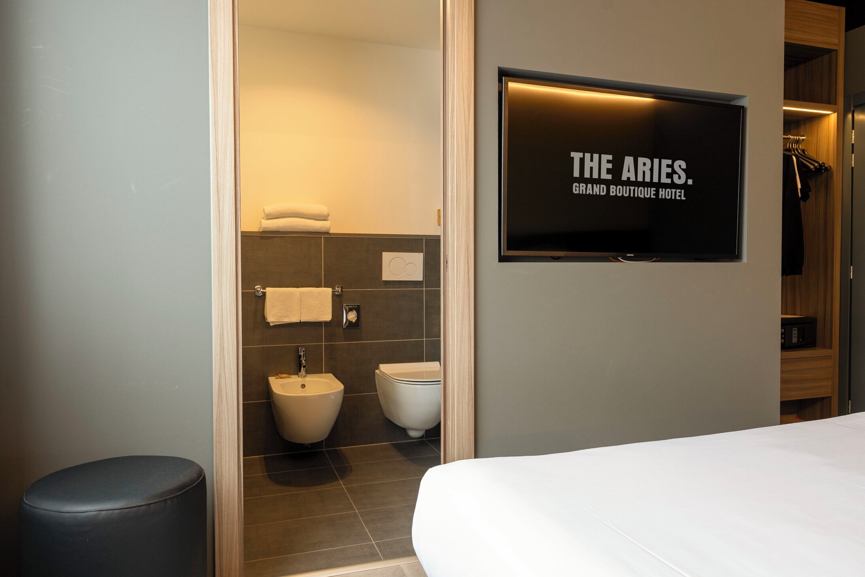 superior double room | hypo-allergenic bedding, in-room safe, desk, blackout curtains