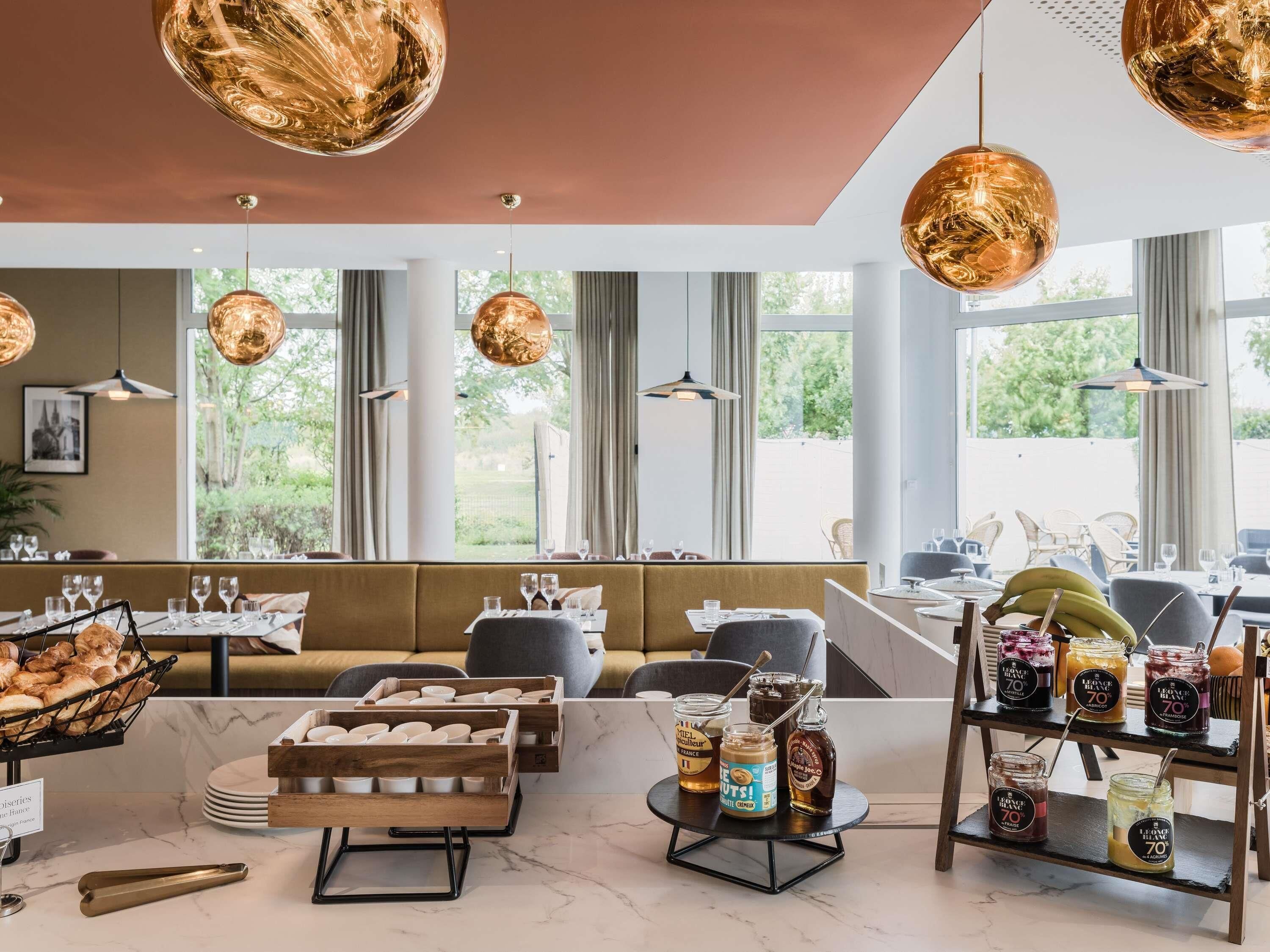 Frühstück, Mittagessen, Abendessen, französische Küche 