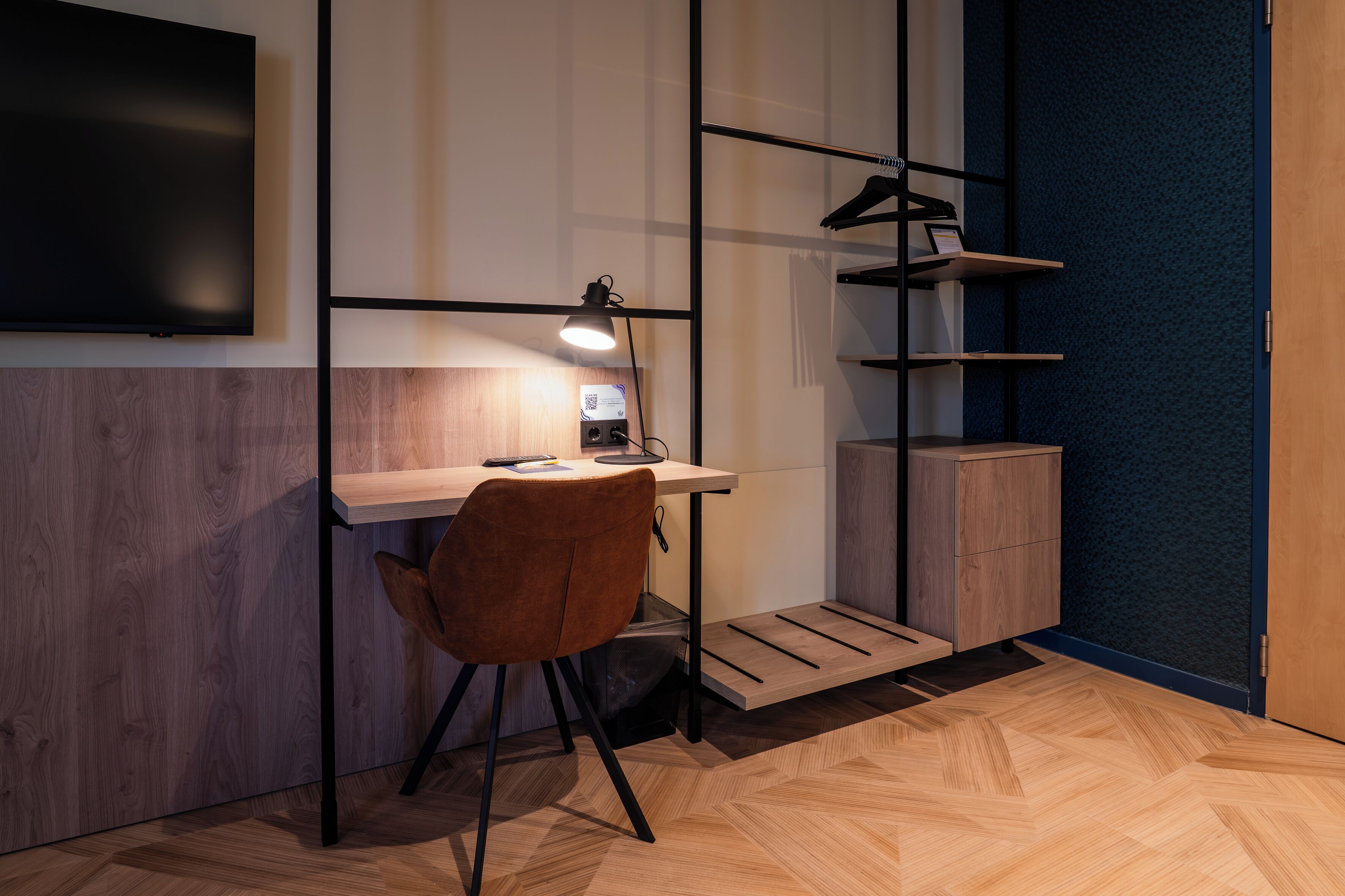 executive room, 2 single beds | hypo-allergenic bedding, minibar, in-room safe, desk