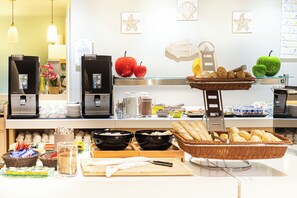 Déjeuner et souper servis sur place
