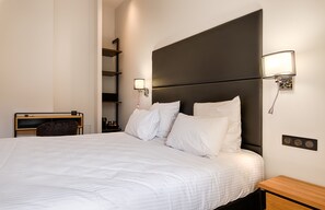 Classic-Doppelzimmer, 1 Doppelbett, Nichtraucher, Blick auf den Innenhof