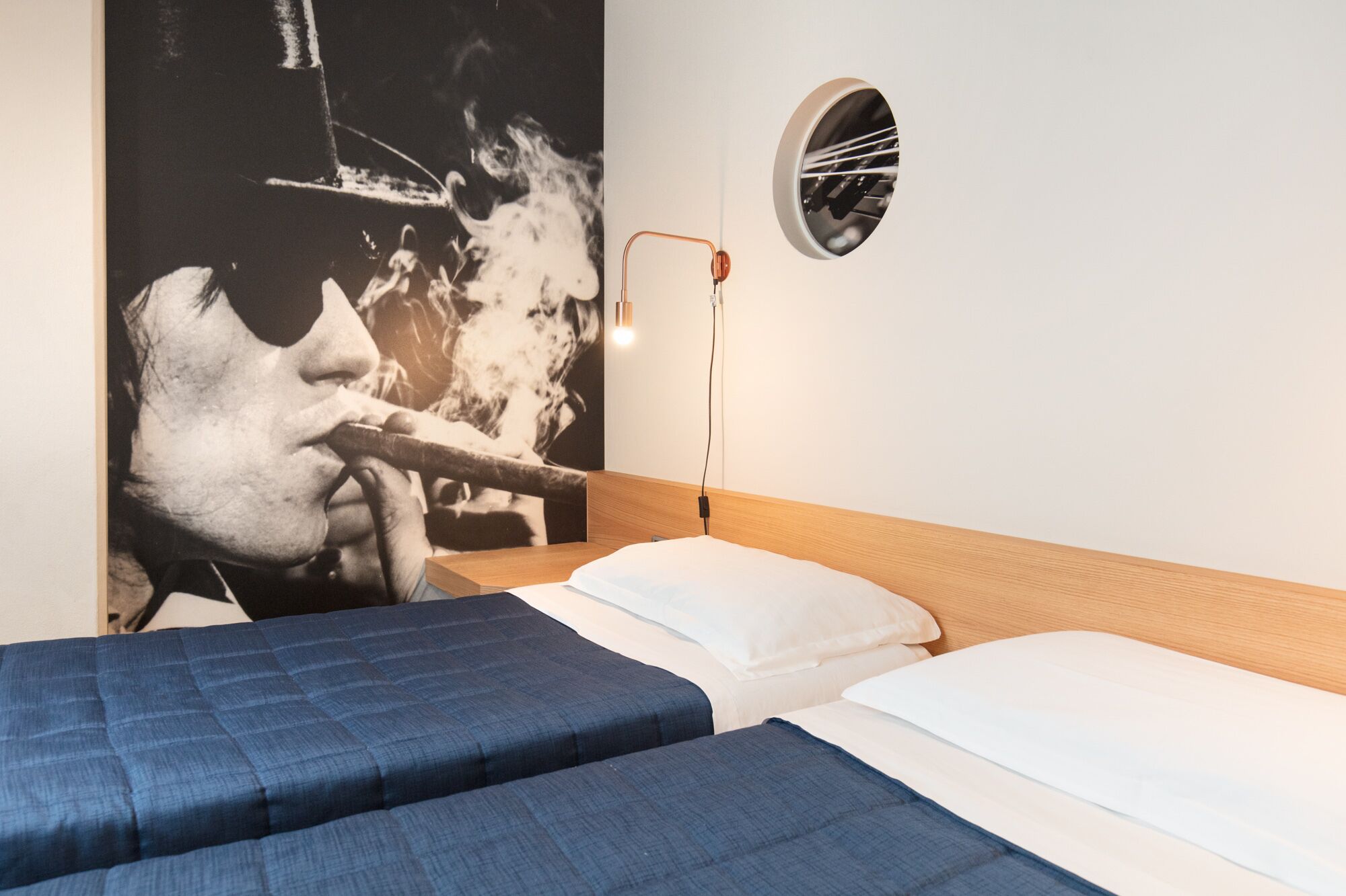 superior twin room, 2 single beds, accessible | 1 bedroom, minibar, in-room safe, desk