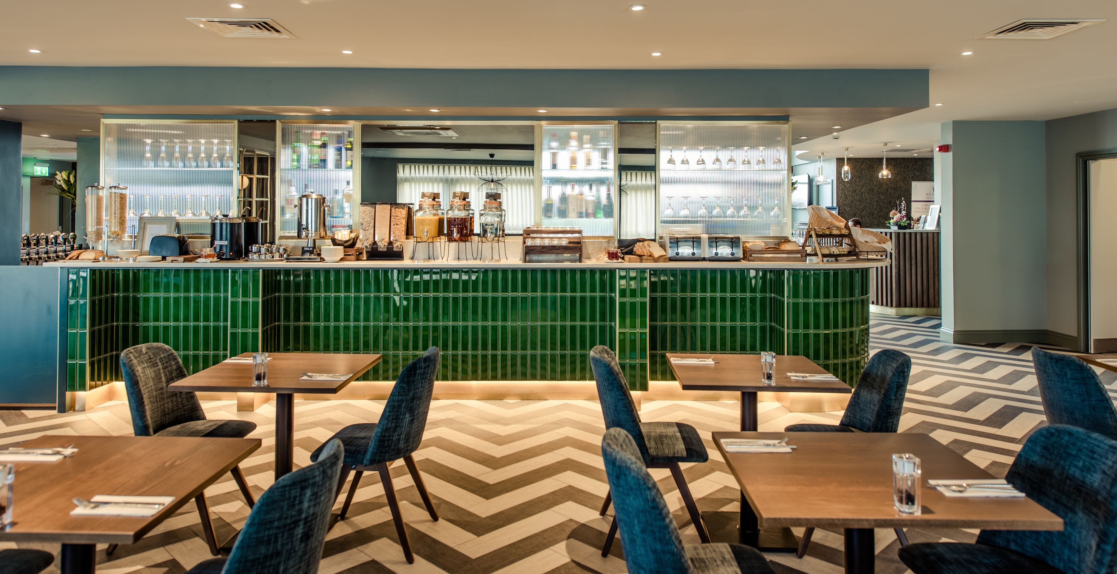 breakfast, lunch and dinner served