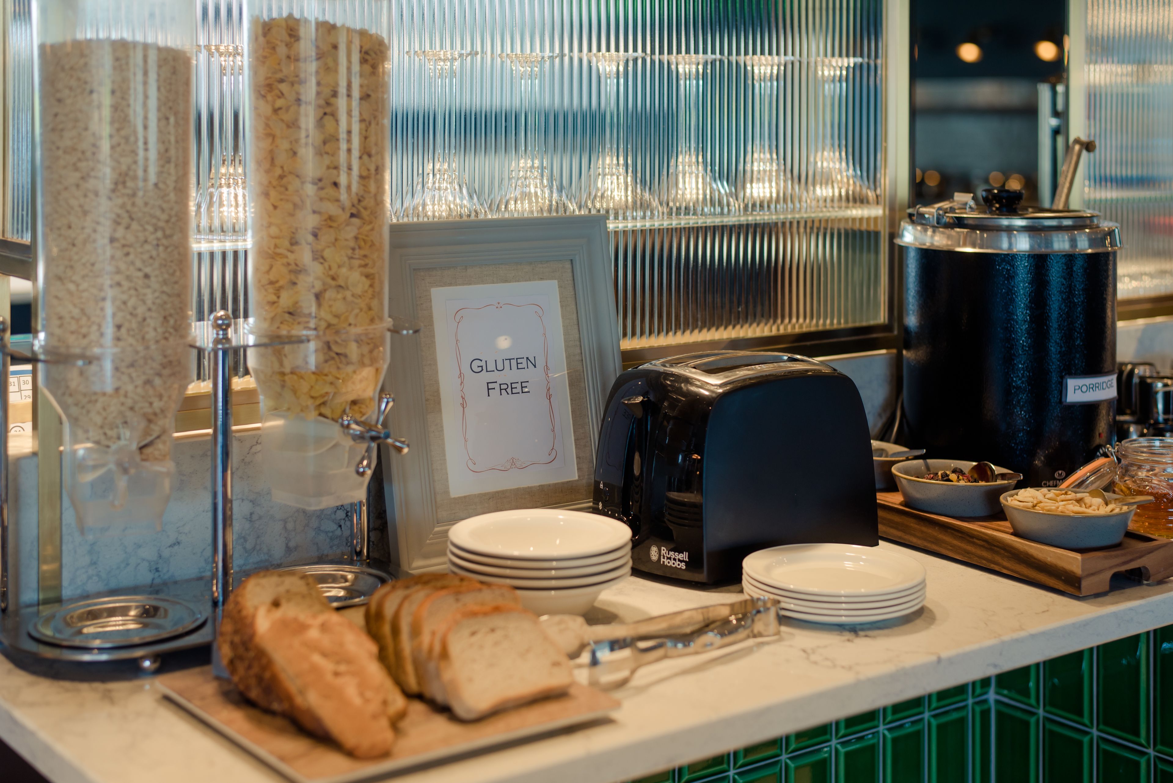 breakfast, lunch and dinner served