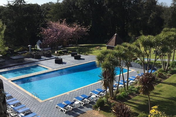 Family Suite Pool & Garden View | Premium bedding, memory foam beds, iron/ironing board, free WiFi