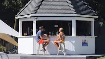 Poolside bar