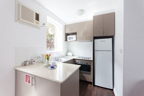 Standard-Apartment, 1 Schlafzimmer | 1 Schlafzimmer, Bügeleisen/Bügelbrett, Babybetten, Zustellbetten