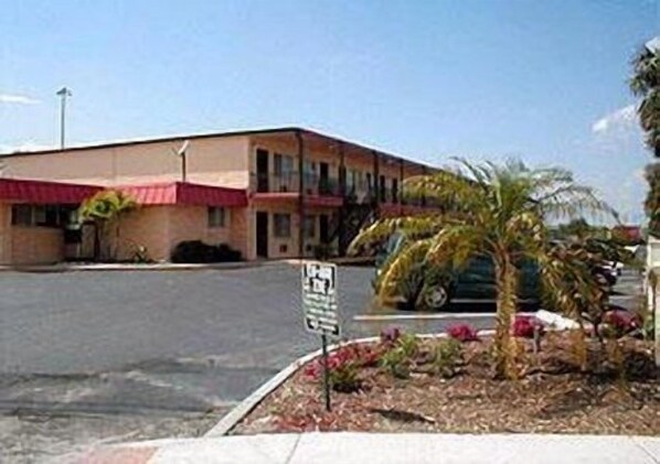 Unclassified image, 1 of 23, button - Rodeway Inn (Fort Pierce)
