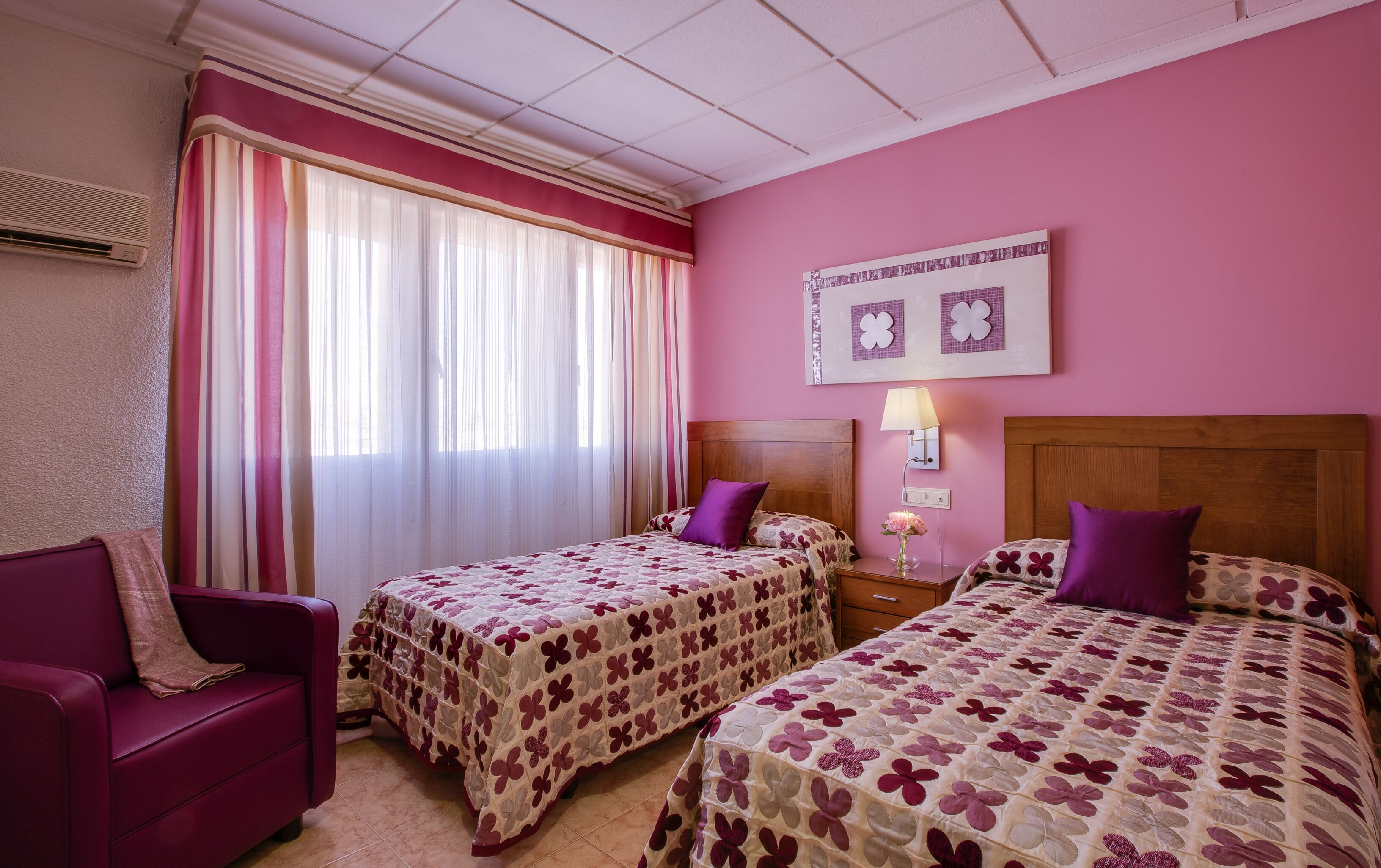 Desk, laptop workspace, free WiFi, bed sheets