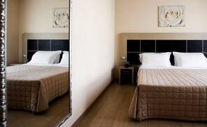 Literie hypoallergénique, minibar, bureau, chambres insonorisées