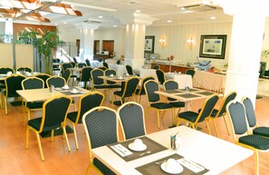Daily buffet breakfast (EUR 11.50 per person)