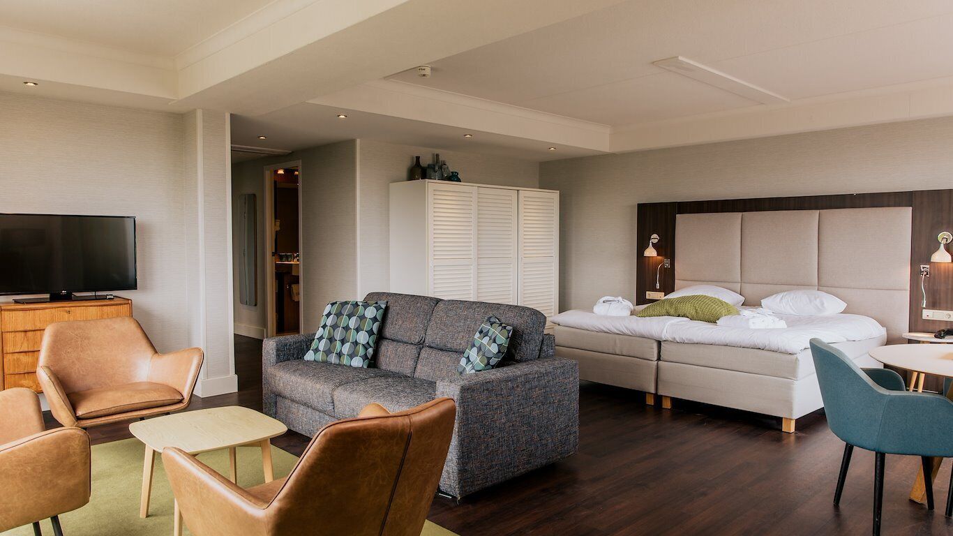 Quarto | Roupas de cama premium, cofres nos quartos, cortinas blackout