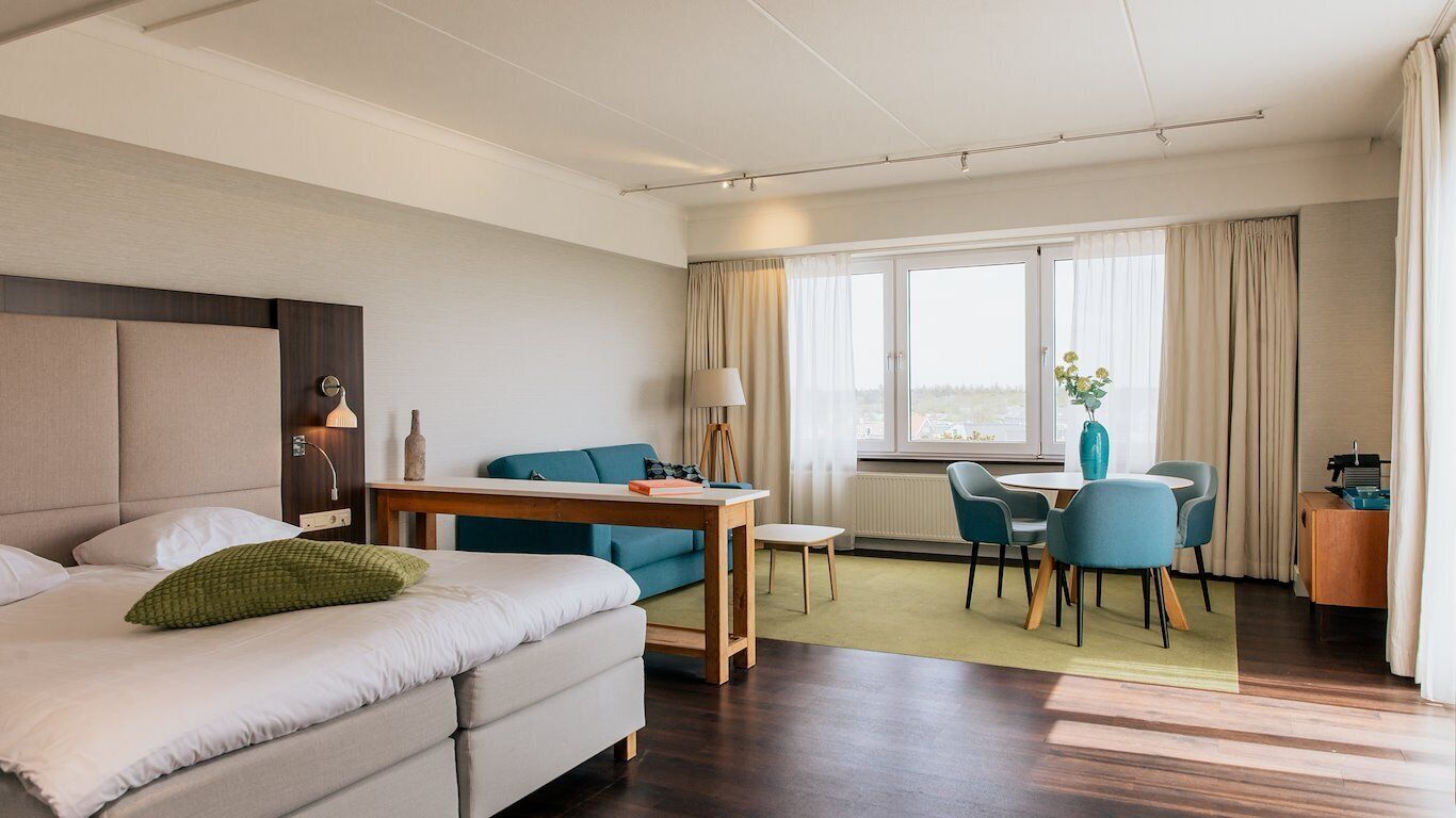 Quarto | Roupas de cama premium, cofres nos quartos, cortinas blackout