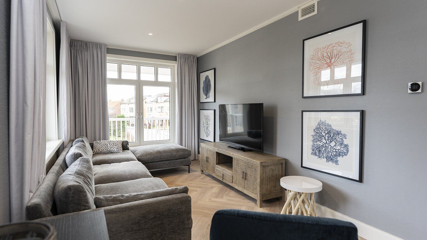 West-Hampton - 8 persons family house with sauna (dog free) | Vardagsrum | 40-tums tv med digitalkanaler