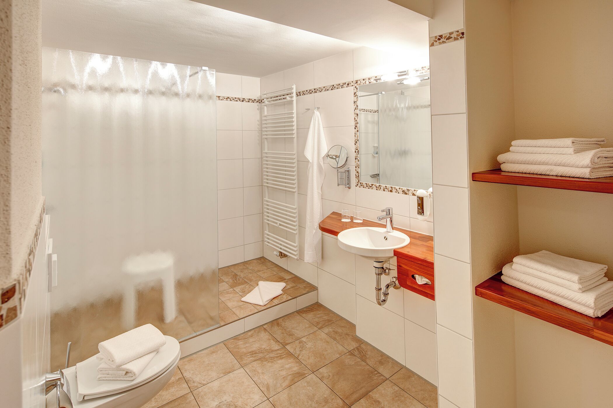 family room, 2 bedrooms | bathroom | shower, free toiletries, hair dryer, towels