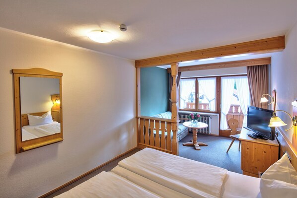 Comfort Double Room (24-27 sqm) | Hypo-allergenic bedding, individually decorated, free cribs/infant beds
