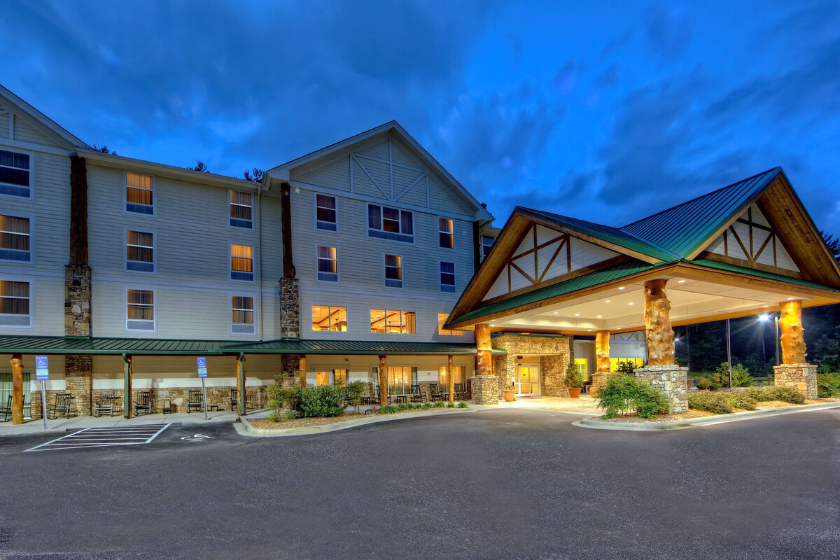 Sapphire Valley Resort Rentals