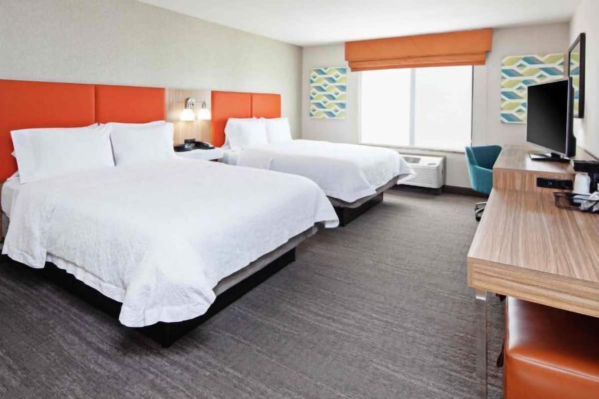 1 bedroom, premium bedding, in-room safe, desk
