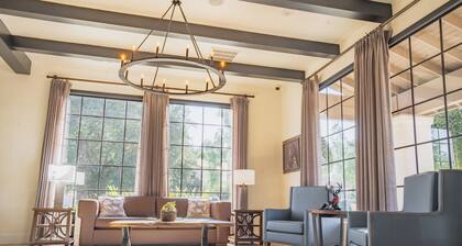 Riviera Oaks Resort by Coolvacay