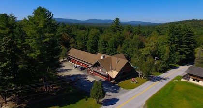 The Upper Pass Lodge at Magic Mountain