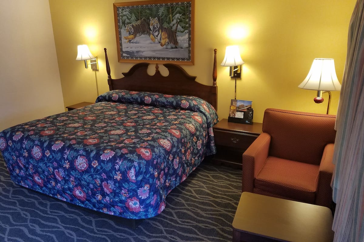 Chambre Simple, 1 trĂšs grand lit