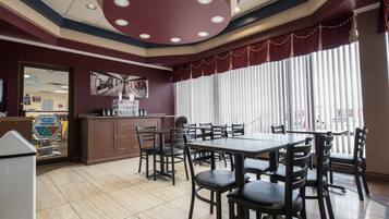 Ókeypis evrópskur morgunverður daglega