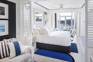 Junior Suite Sea View | 1 bedroom, premium bedding, minibar, in-room safe
