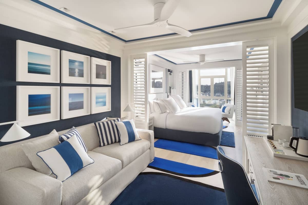 Ropa de cama de alta calidad y minibar