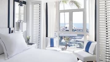 1 phòng ngủ, bộ đồ giường cao cấp, minibar, két bảo mật tại phòng