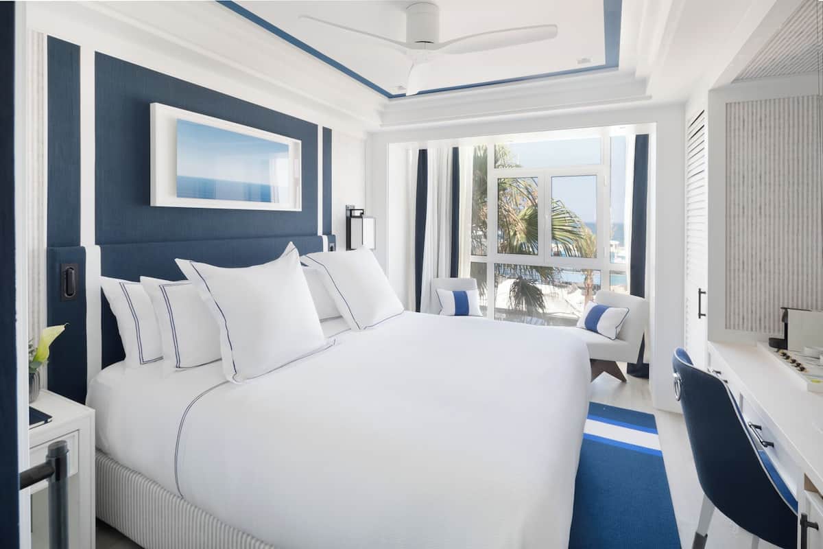 1 bedroom, premium bedding, minibar, in-room safe