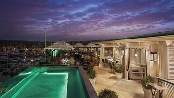 Outdoor pool, pool umbrellas