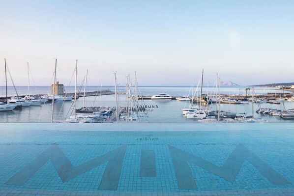 Piscina all'aperto